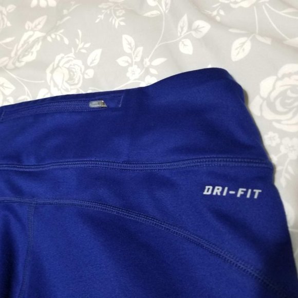Nike Dri-Fit Capri leggings - Small - 20" inseam - Picture 10 of 10